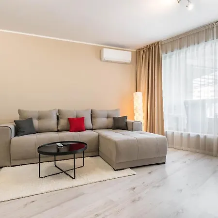 Seaside Bliss דירה וארנה